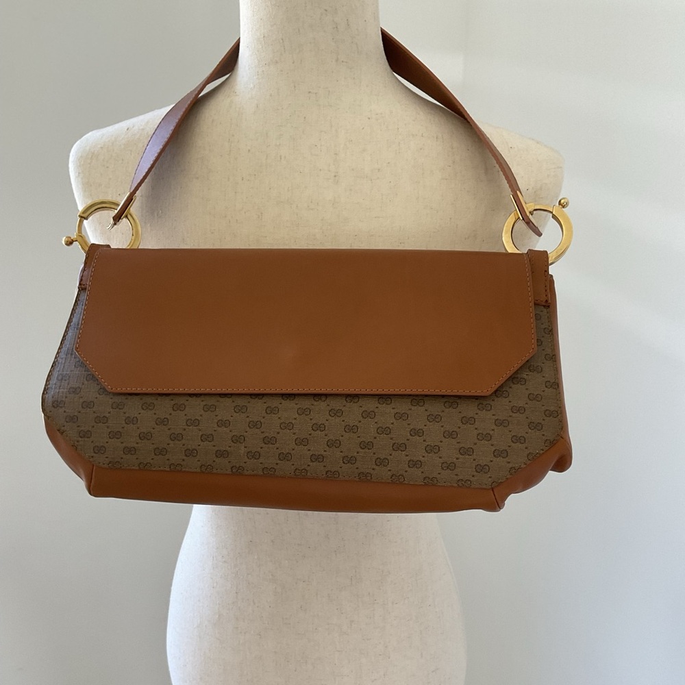Elegant Tan Shoulder Bag with Gold Accents